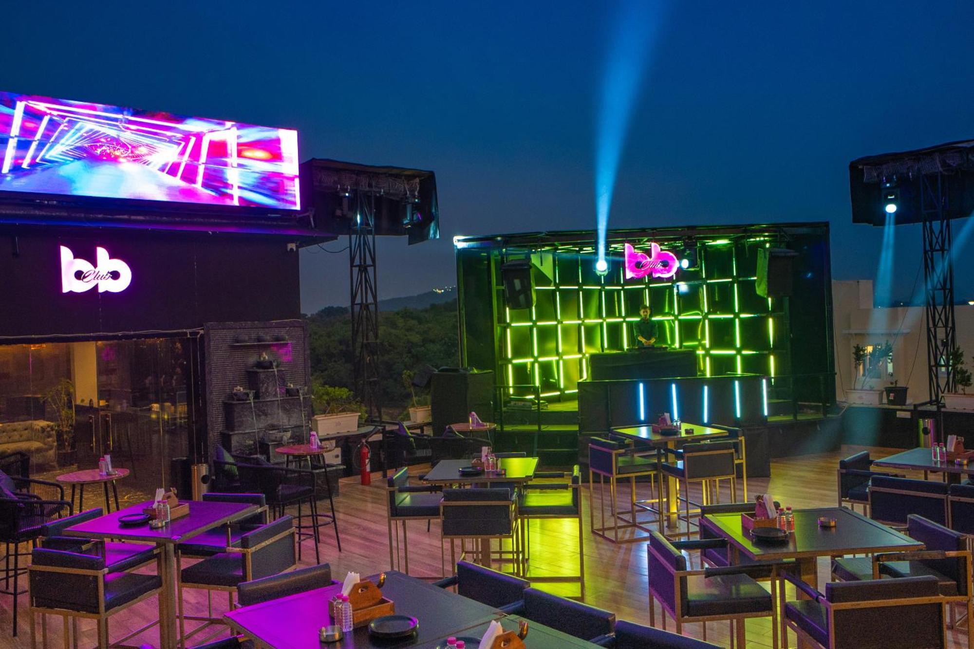 The Courtyard - Beyond Bar & Club Udaipur Exterior foto
